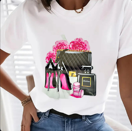 “YOUR FASHION ESSENTIALS”