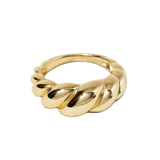 CROISSANT RING