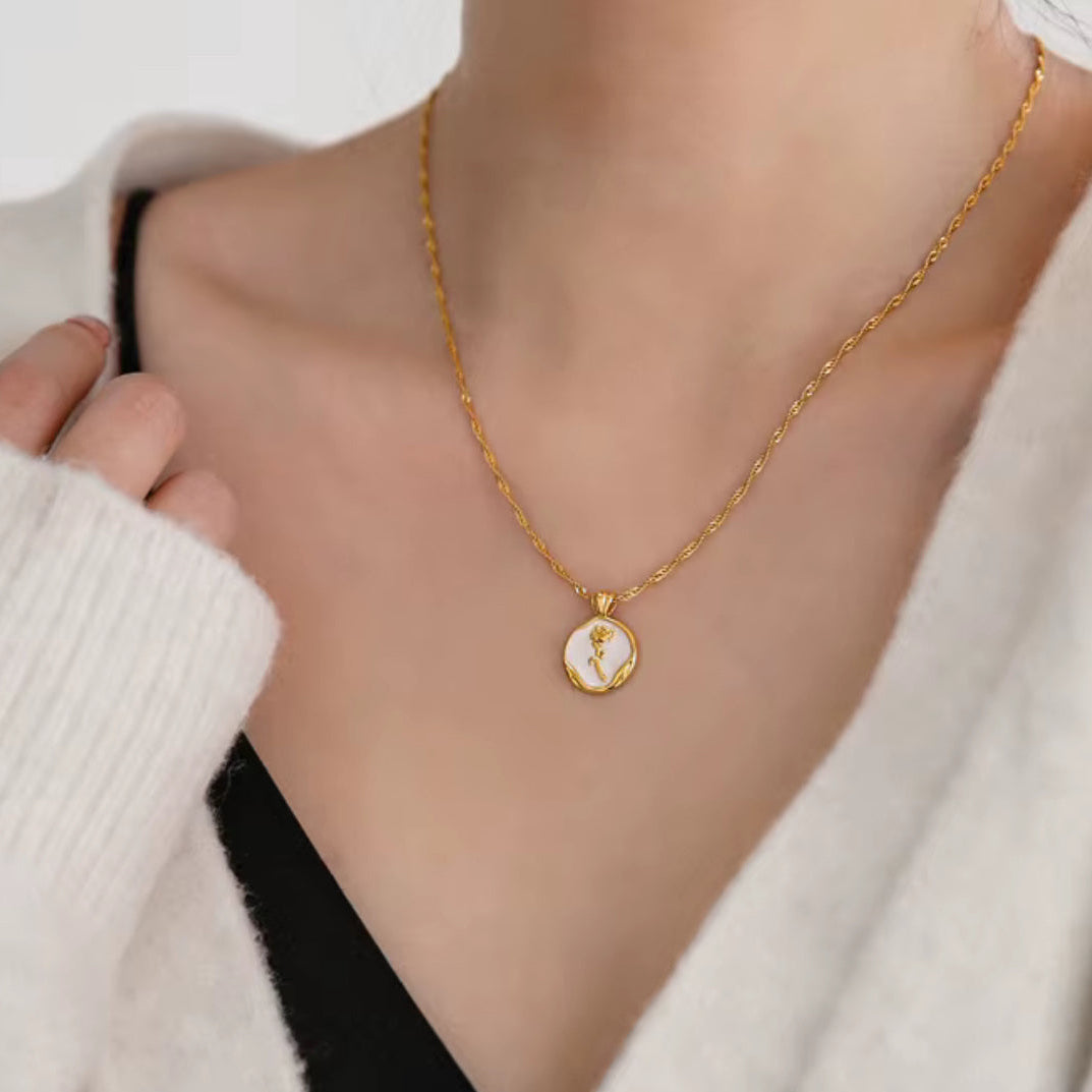 ETERNAL ROSE MEDALLION