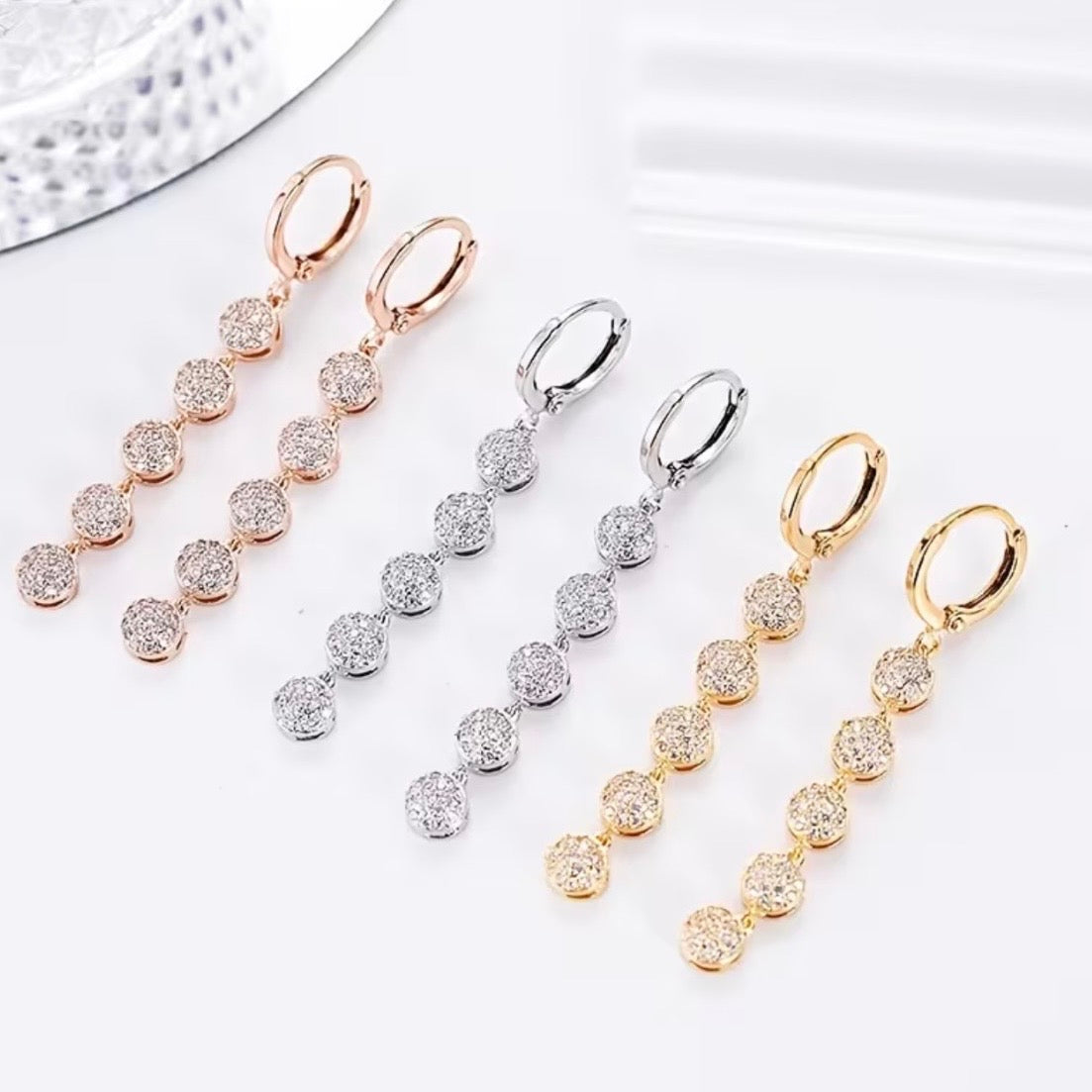 DANCING DISCO BALL DANGLE