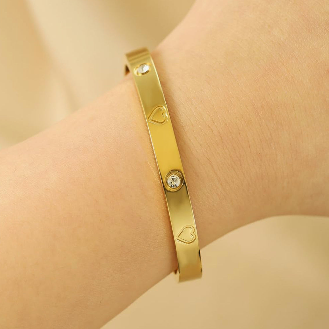 MI AMOUR BANGLE