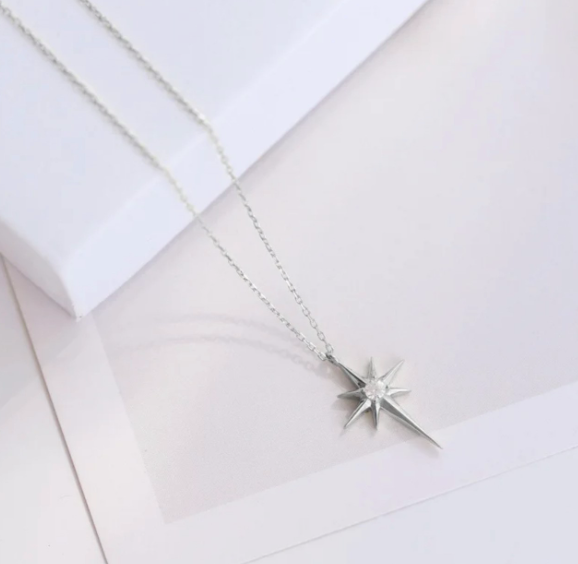 CLAIRE NORTH STAR NECKLACE